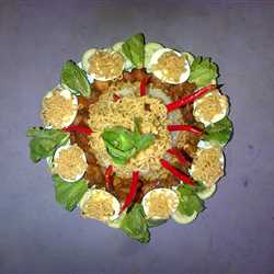 Tumpeng ala indomie rasa sambel matah